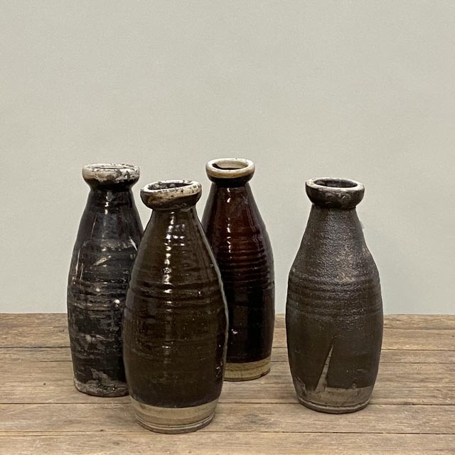 Long ceramic kitchen oil jars