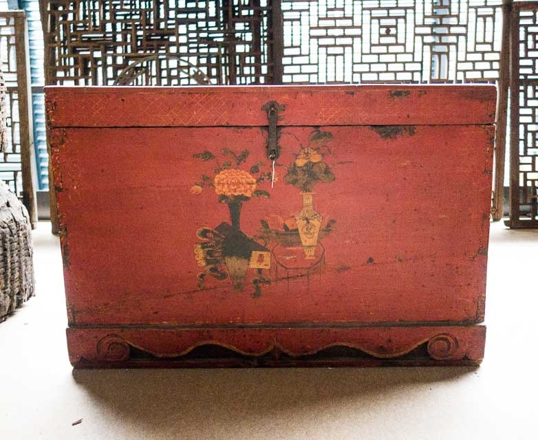 Painted Chinese chest