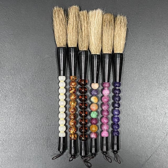 Small decorative brush, Decorations & Accessories