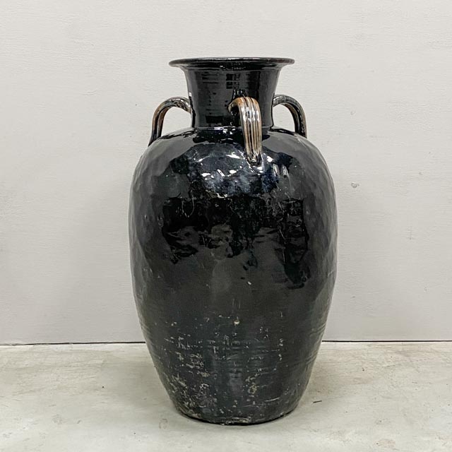 Large elegant black glazed pot