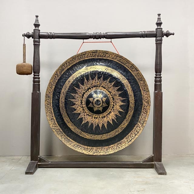 Large Thai gong with original stand