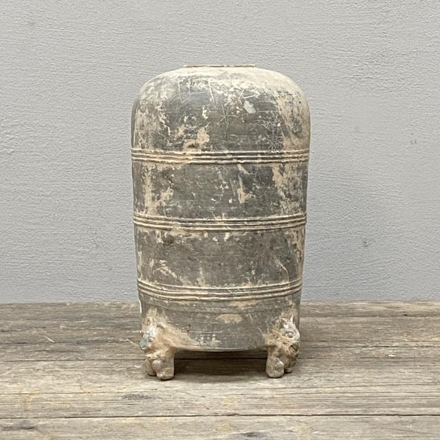 Grey Han dynasty granary pot