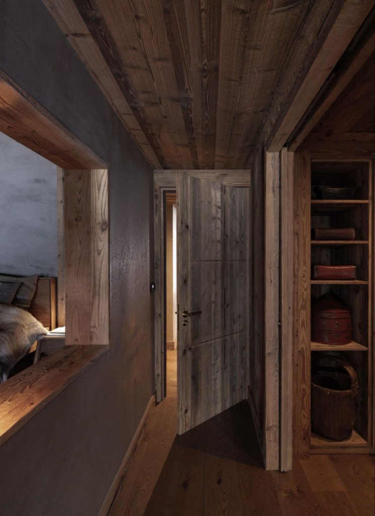 Cosy interior of Chalet Nê featuring pillow boxes, hat boxes, pillows and baskets from The Silk Road Collection